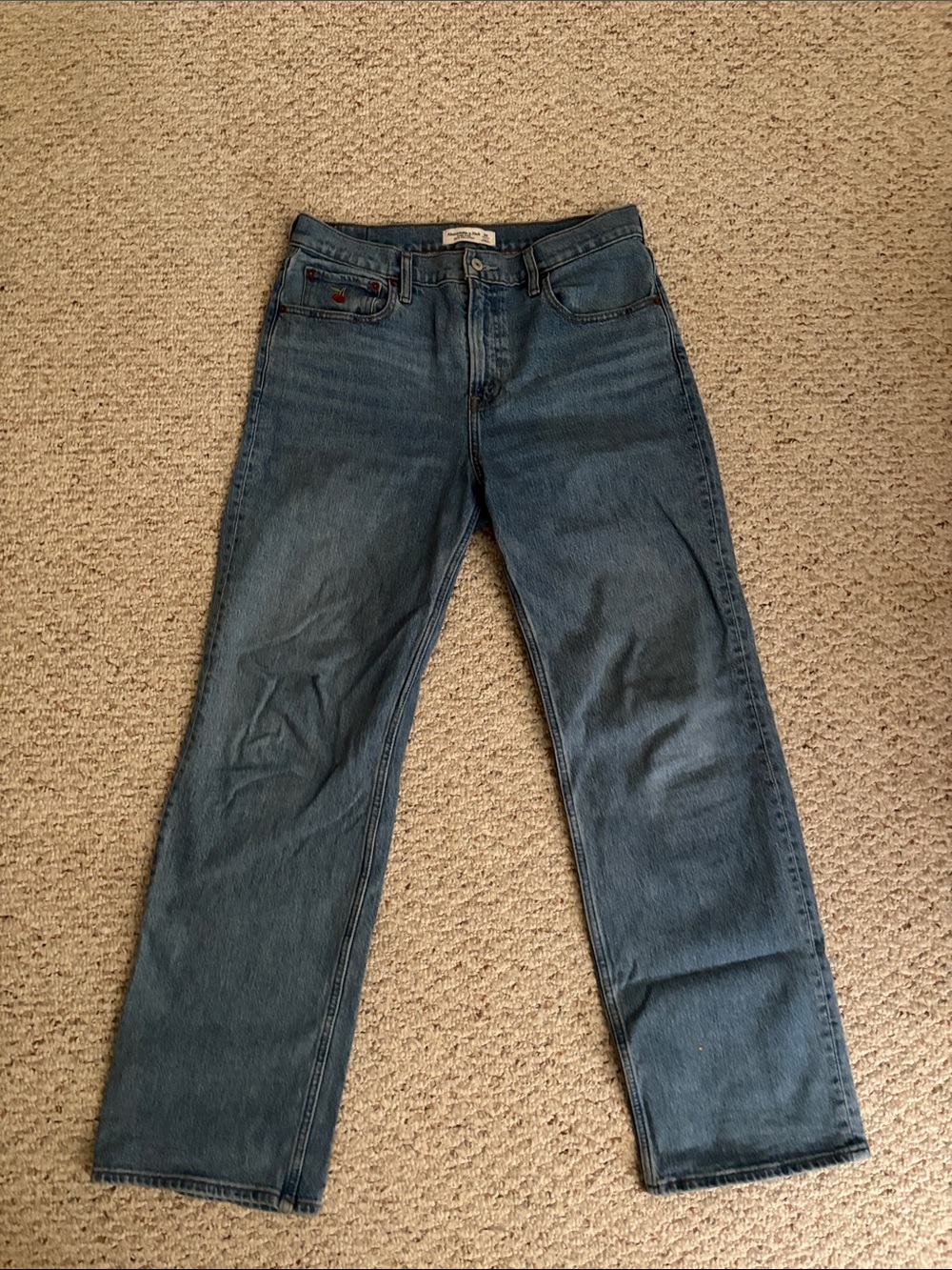 Abercrombie & Fitch High-Rise Straight Jeans in Medium Blue Denim
